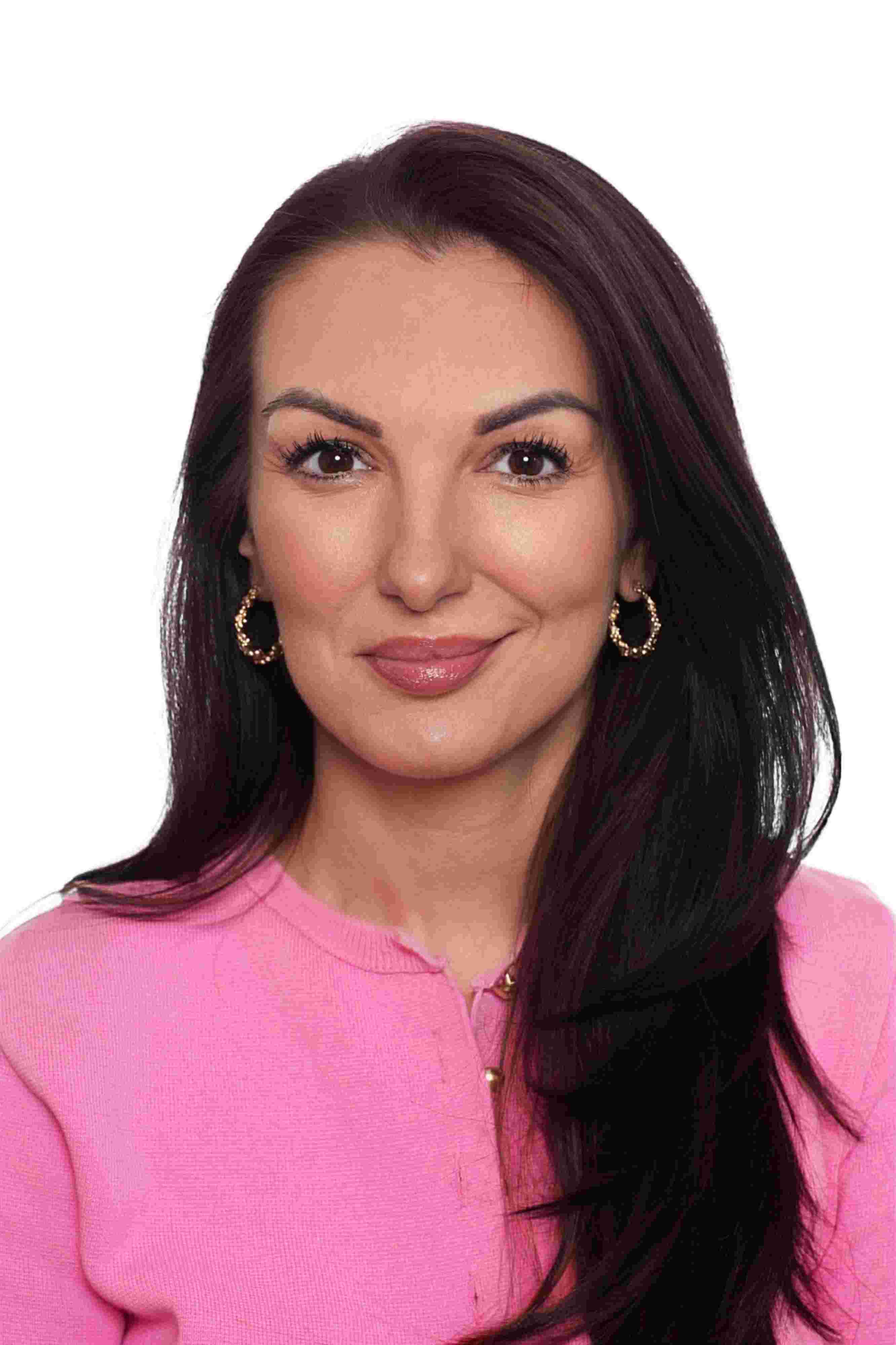 Frau Nataša Nikolic
