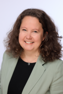 Frau Mag. Yvonne Rebernig